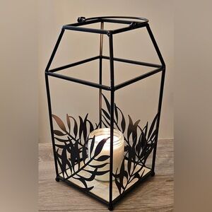 Decorative Black Metal Leaf Lantern by